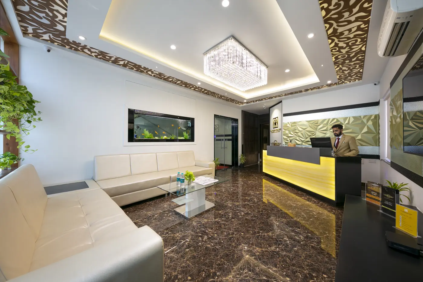 Al Noor Palace reception and lobby